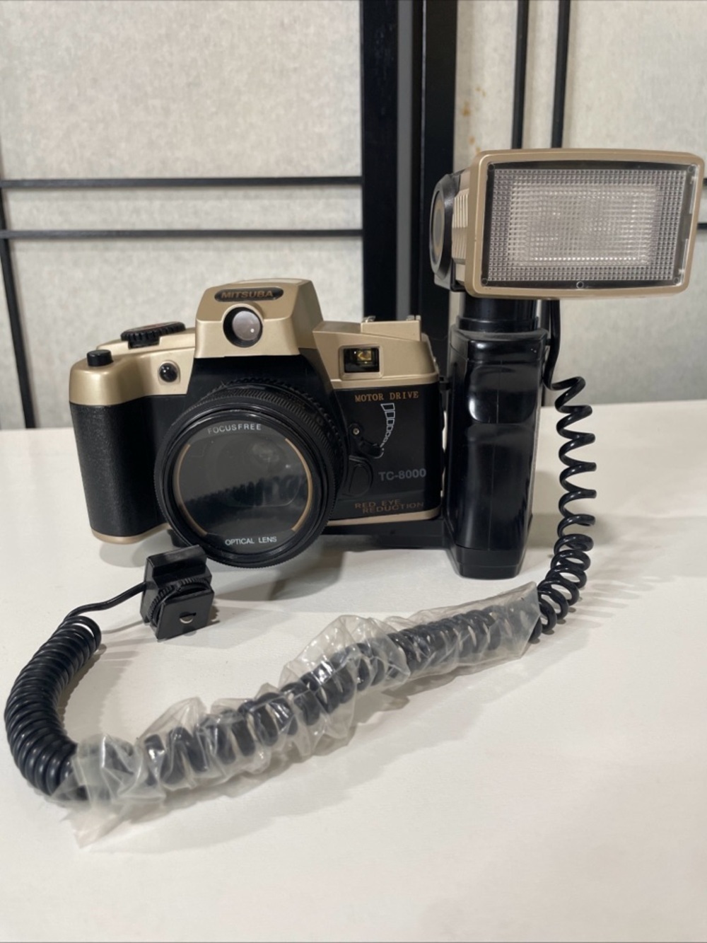 Vintage Mitsuba TC-8000 35mm Camera& Flash - Retro Prop / Decor - Untested
